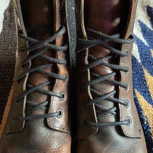 Frye Veronica Combat Boot. Size 9.
